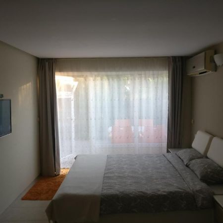 Treti Mart North Apartment พรีมอร์สโก ภายนอก รูปภาพ